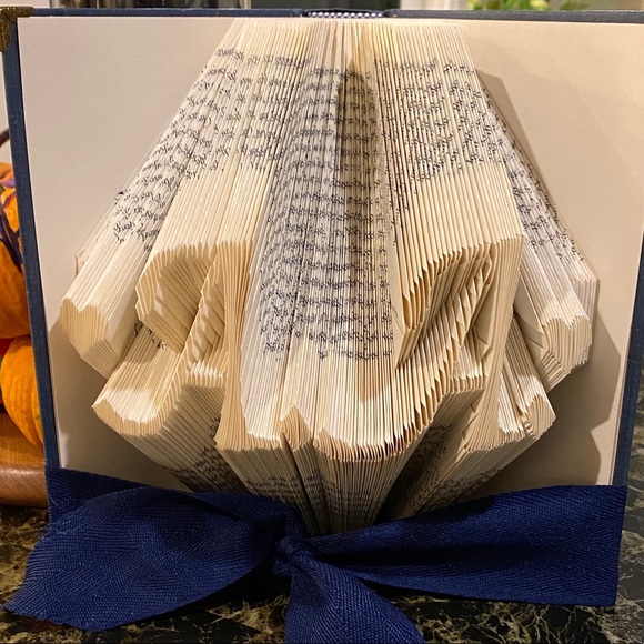 **MADE TO ORDER** A.A. Handmade Book Folding GIFT Sponsor 🎁 - Picture 5 of 7